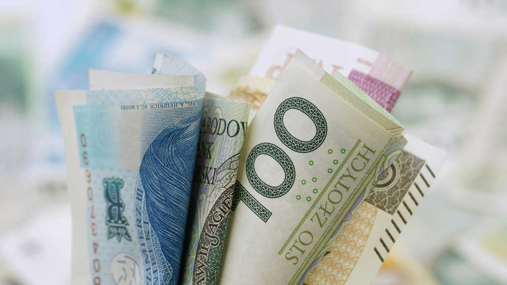 Odpływy z UFK drenują polską giełdę